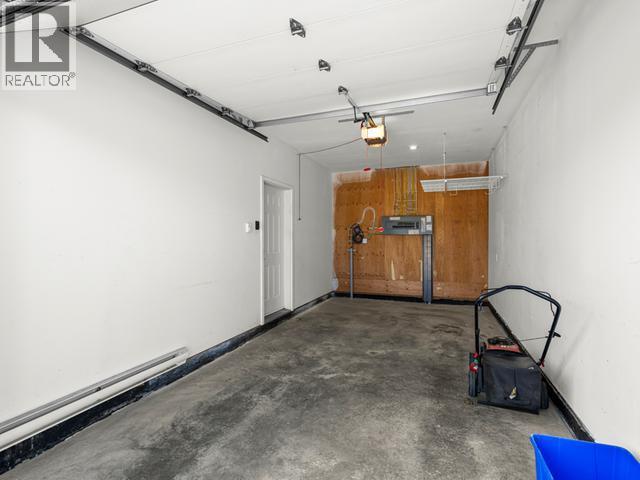 80 Iskoot Crescent, Whitehorse, YT - Indoor Photo Showing Garage