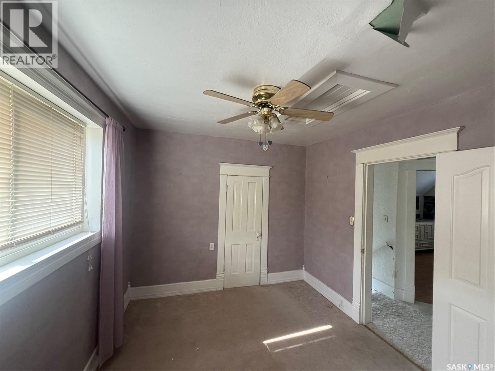 381 Main Street, Bengough, SK - Indoor Photo Showing Other Room