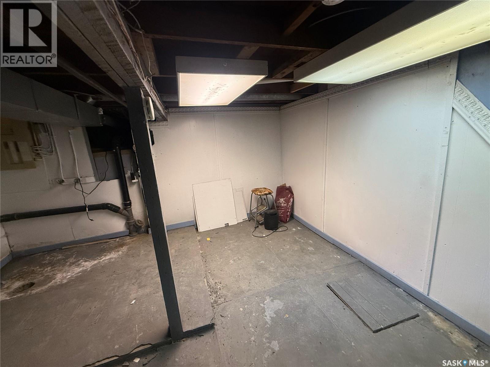 381 Main Street, Bengough, SK - Indoor Photo Showing Basement