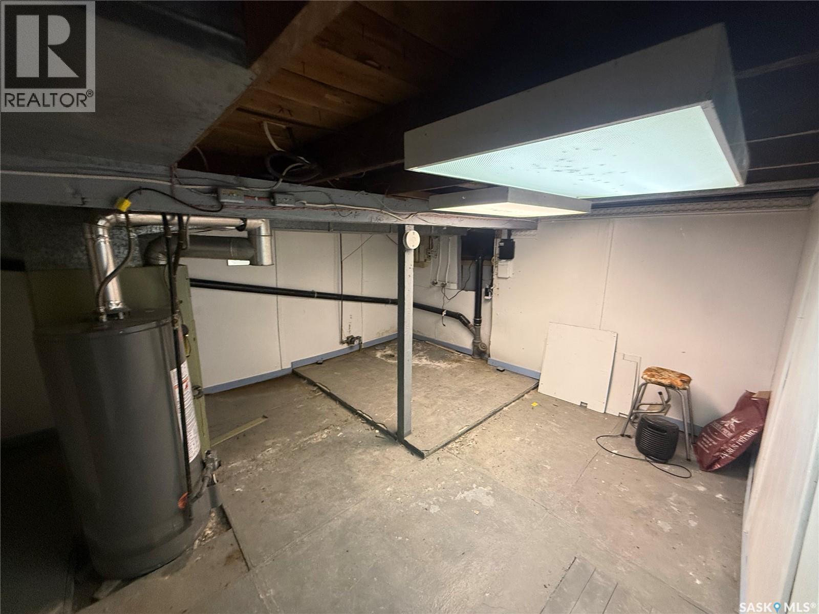 381 Main Street, Bengough, SK - Indoor Photo Showing Basement