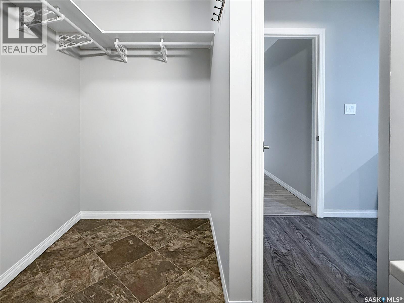 347 3Rd Avenue Se, Swift Current, SK - Indoor With Storage