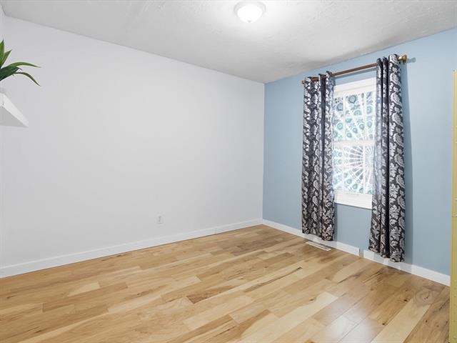 538 Tremblay St, Winnipeg, MB - Indoor Photo Showing Other Room
