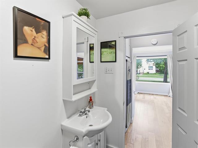 538 Tremblay St, Winnipeg, MB - Indoor Photo Showing Bathroom