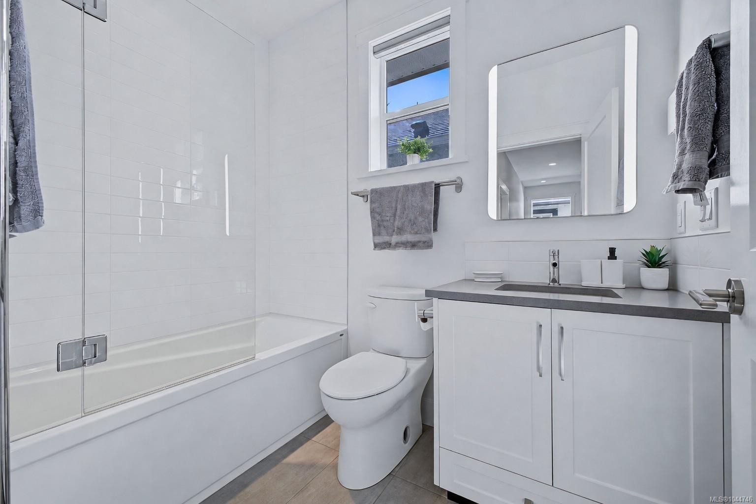 309 Seafield Rd, Colwood, BC