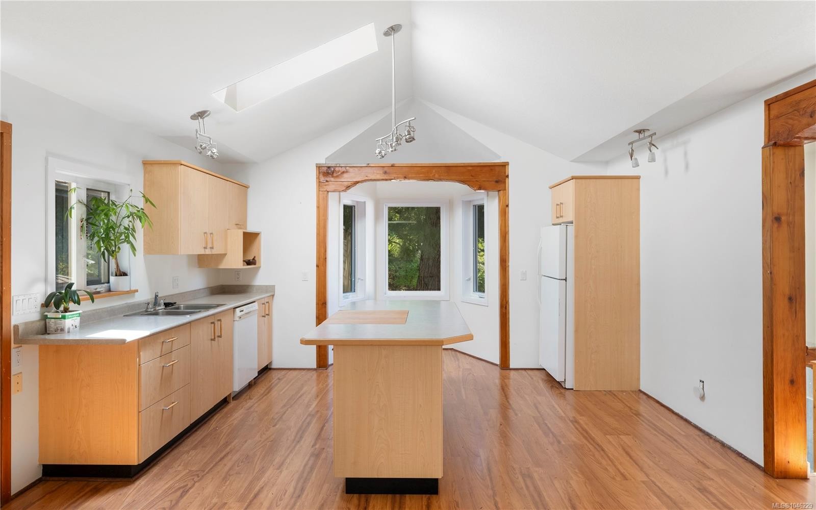 148 Oakspring Rd, Salt Spring, BC
