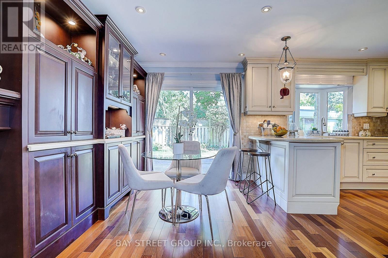 6 Caravan Drive, Toronto, ON - Indoor