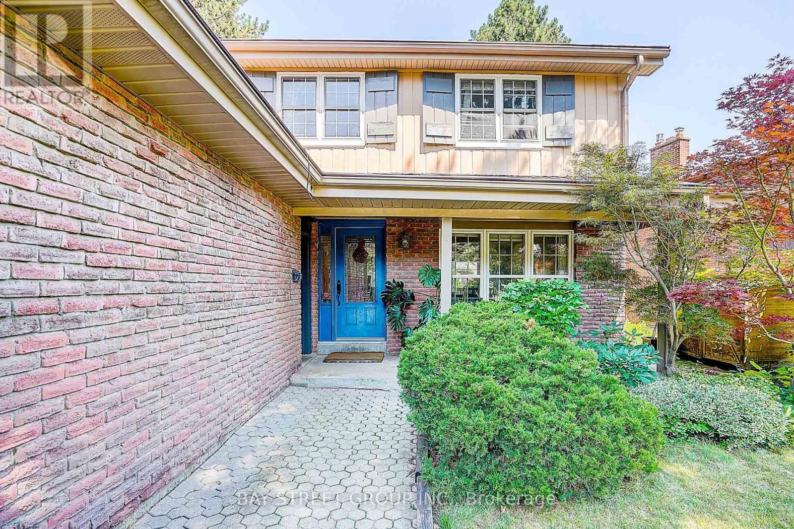 6 Caravan Drive, Toronto, ON - Outdoor