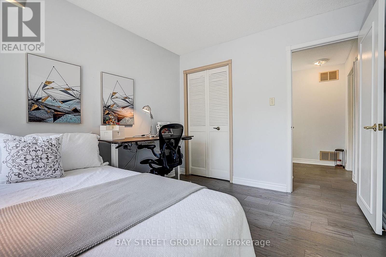 6 Caravan Drive, Toronto, ON - Indoor Photo Showing Bedroom