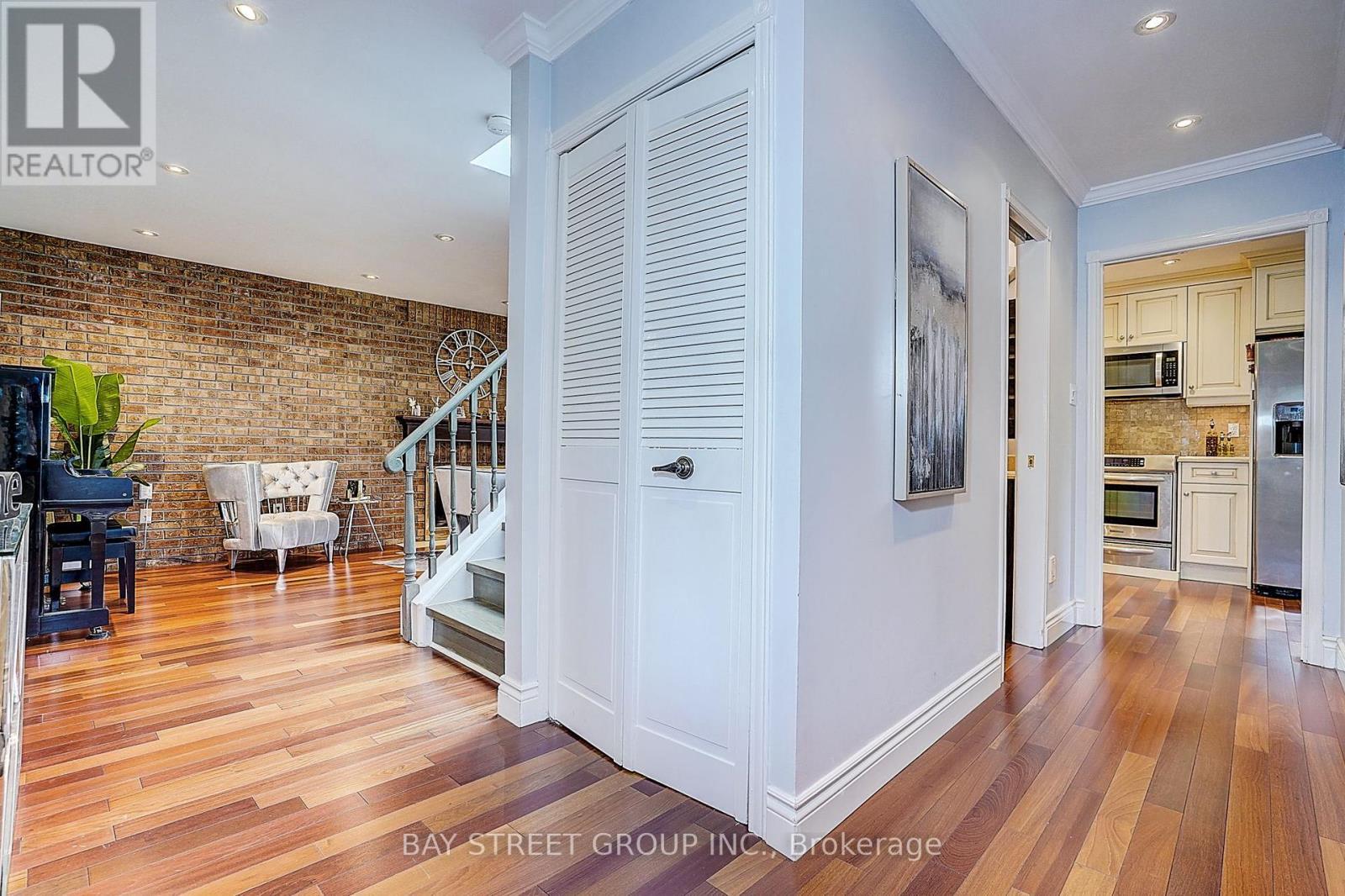 6 Caravan Drive, Toronto, ON - Indoor