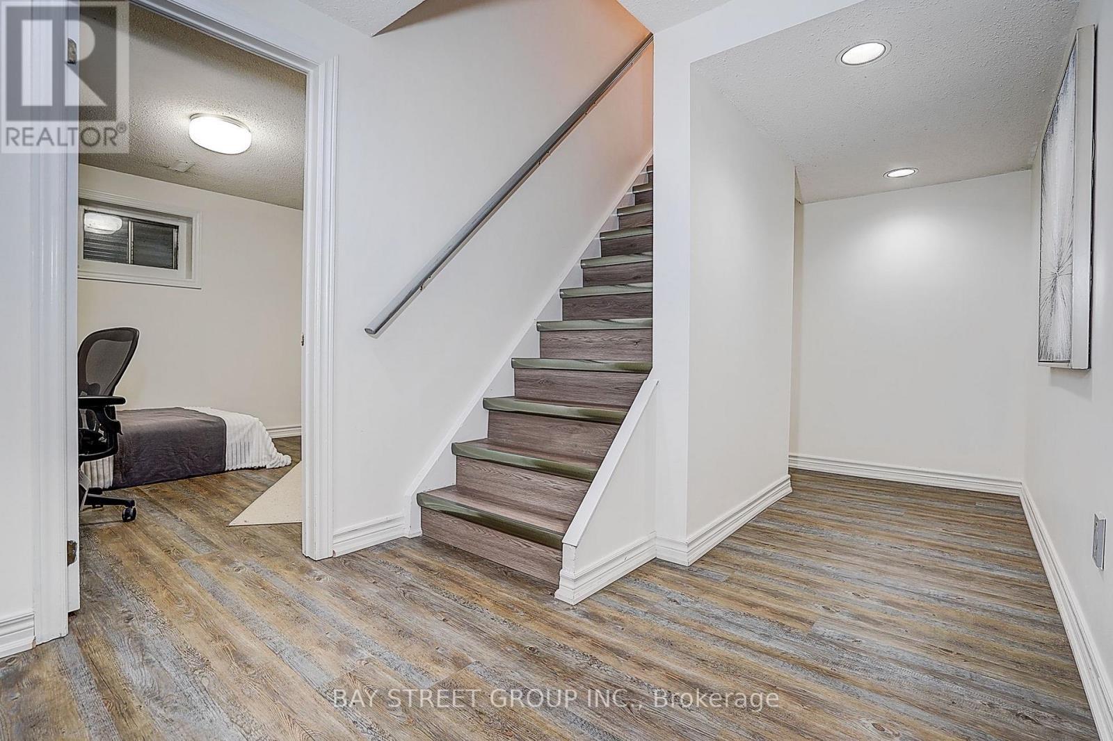 6 Caravan Drive, Toronto, ON - Indoor Photo Showing Other Room