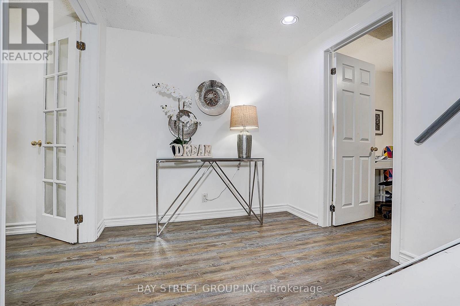 6 Caravan Drive, Toronto, ON - Indoor Photo Showing Other Room