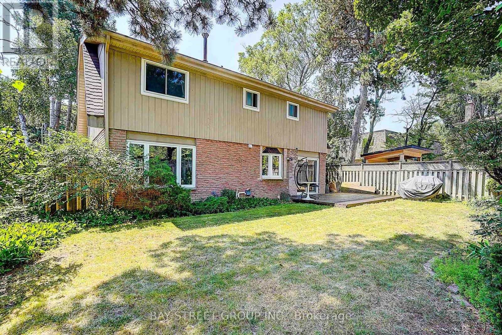 6 Caravan Drive, Toronto, ON - Outdoor