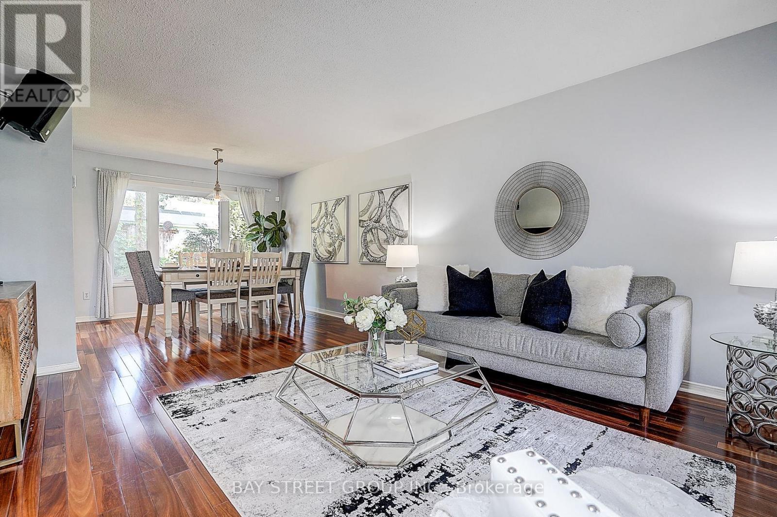 6 Caravan Drive, Toronto, ON - Indoor Photo Showing Living Room