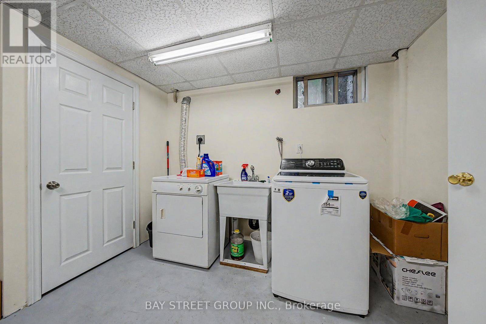 32 Alanadale Avenue, Markham, ON - Indoor Photo Showing Laundry Room