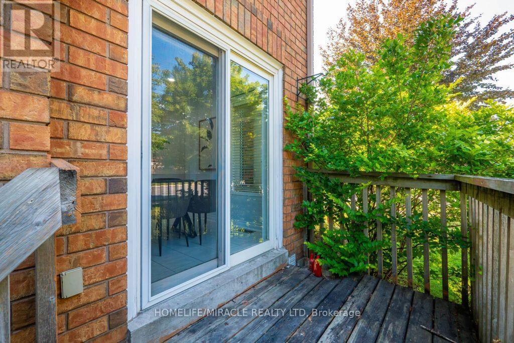 59 Dawson Crescent, Milton, ON - Outdoor With Deck Patio Veranda With Exterior