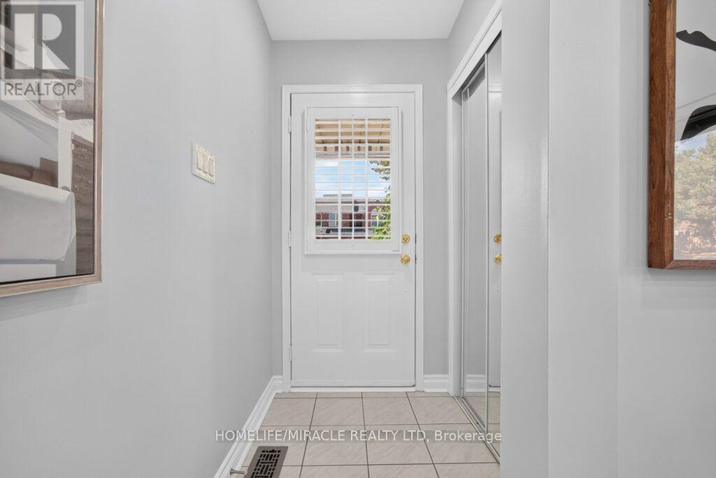 59 Dawson Crescent, Milton, ON - Indoor Photo Showing Other Room