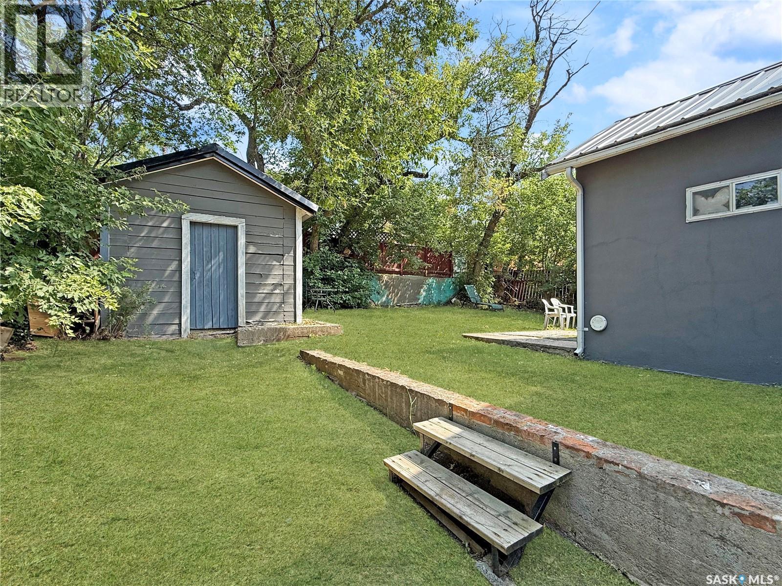 161 5Th Avenue Ne, Swift Current, SK - Outdoor