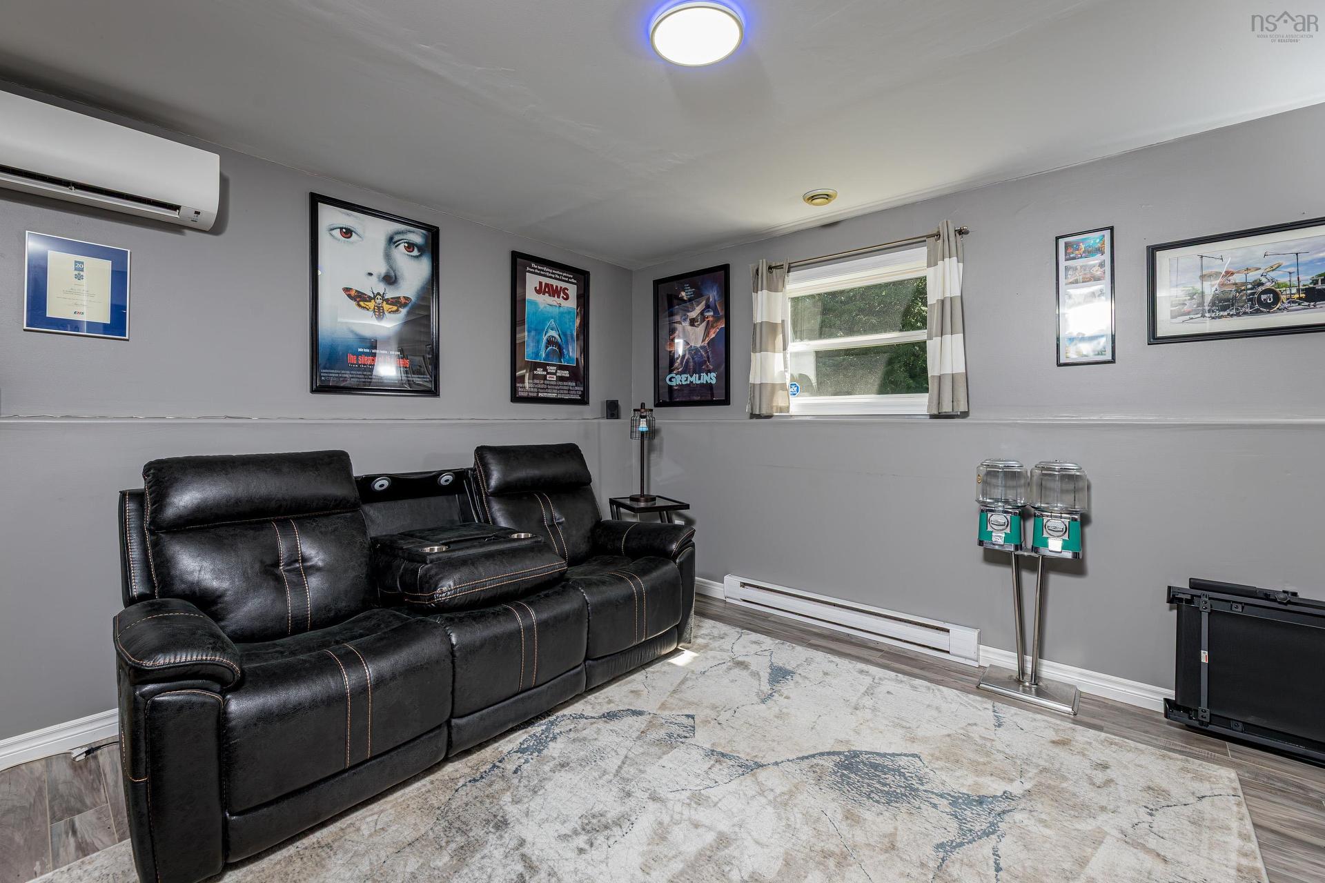 141 Hemlock Drive, Elmsdale, NS - Indoor Photo Showing Living Room