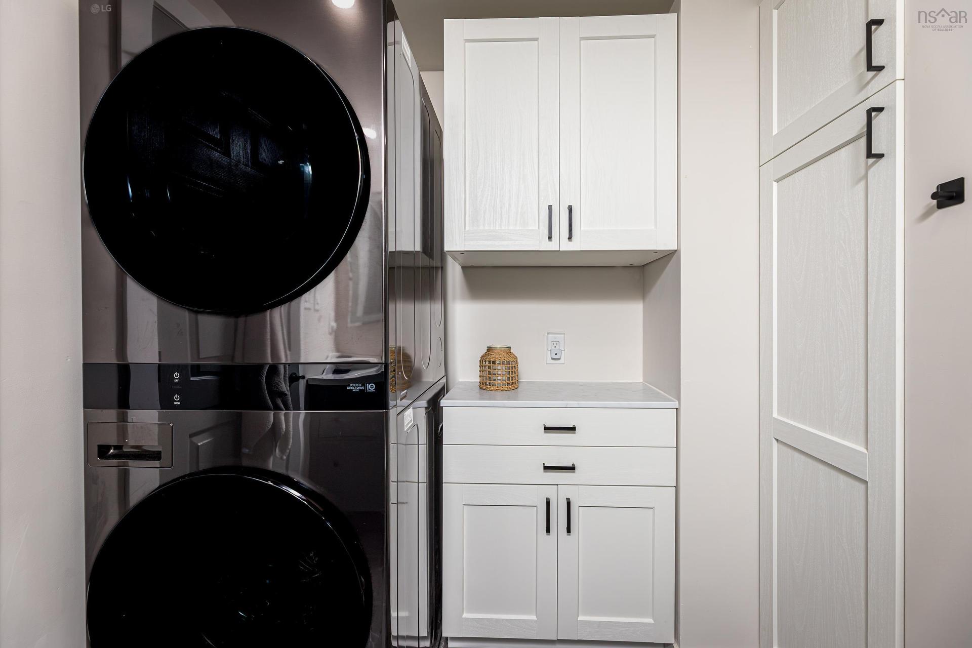141 Hemlock Drive, Elmsdale, NS - Indoor Photo Showing Laundry Room