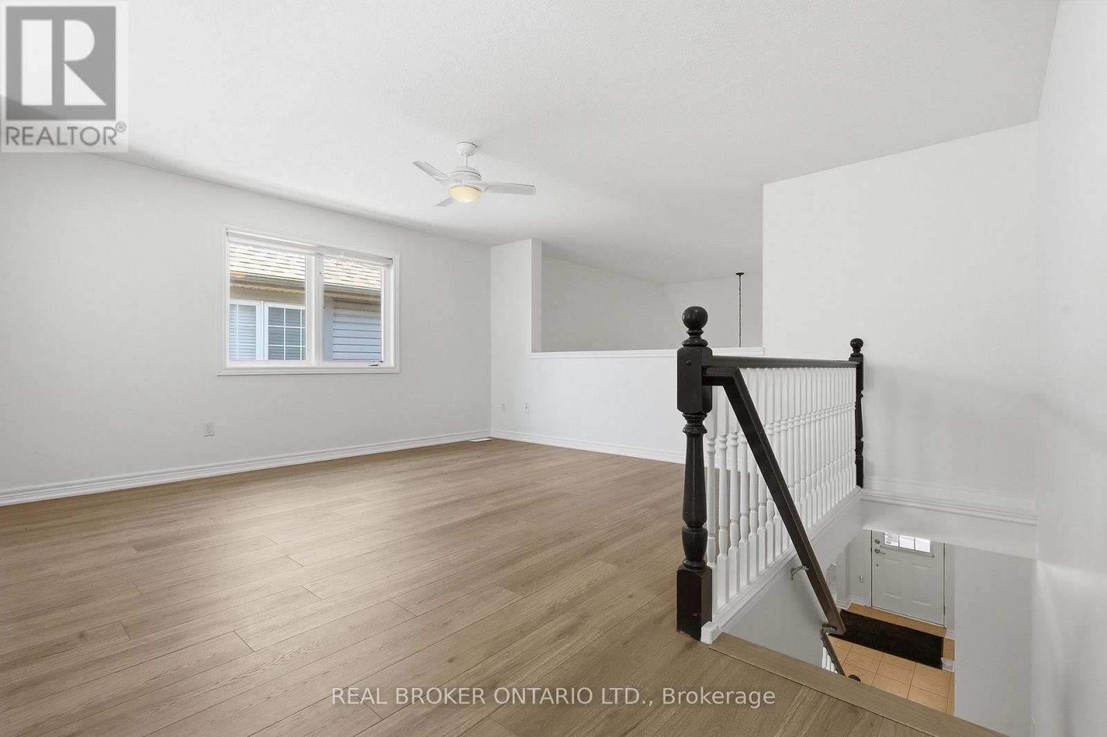 91 Lynch Circle E, Guelph, ON - Indoor Photo Showing Other Room