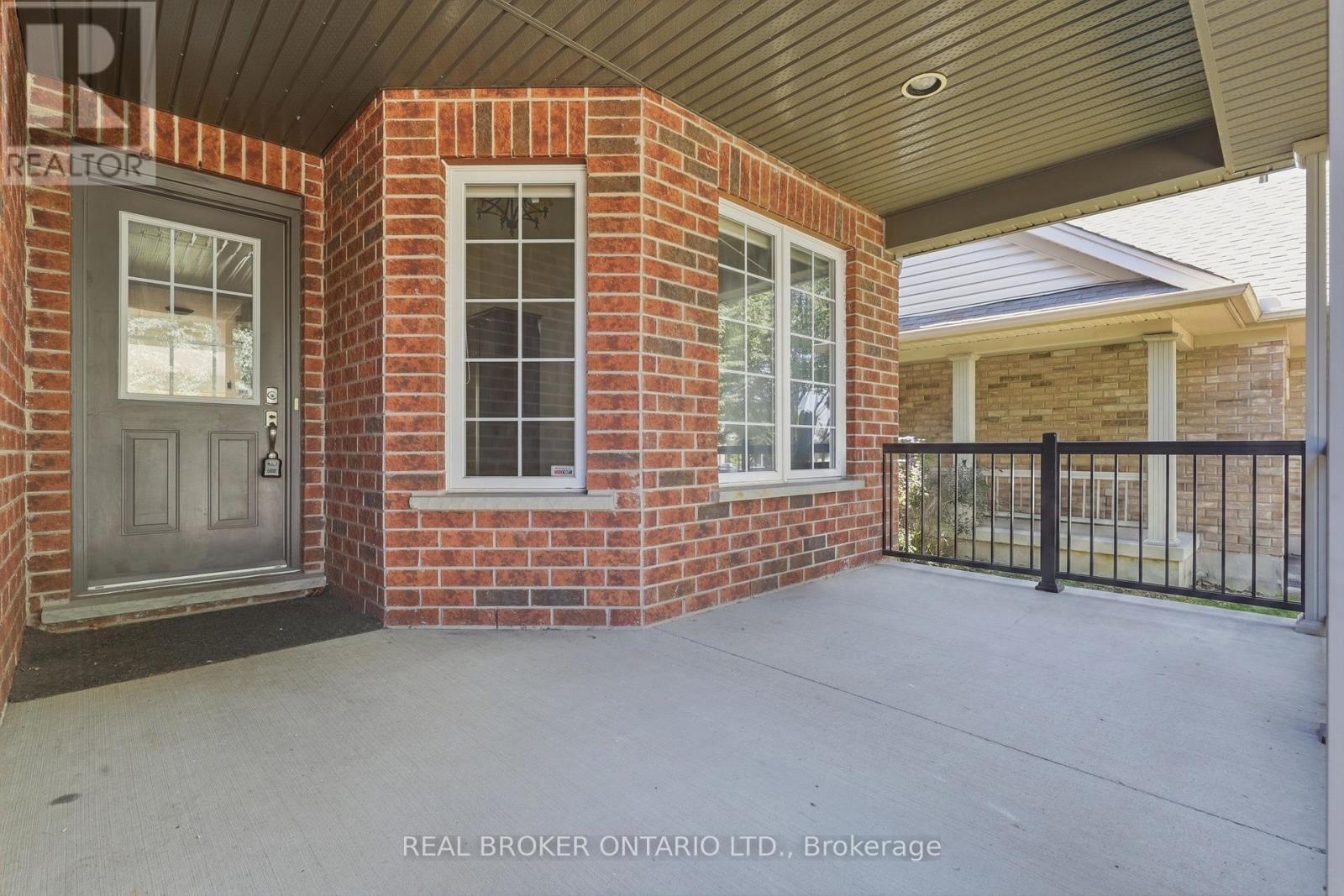 91 Lynch Circle E, Guelph, ON - Outdoor With Exterior