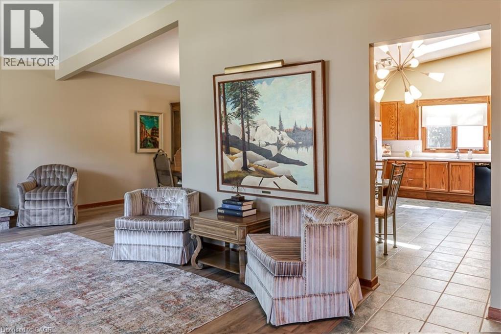 69 Pleasant Avenue, Hamilton, ON - Indoor