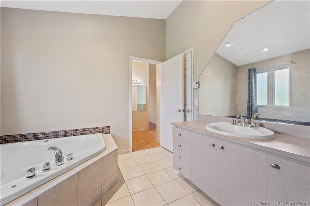 315 Belliveau, Dieppe, NB