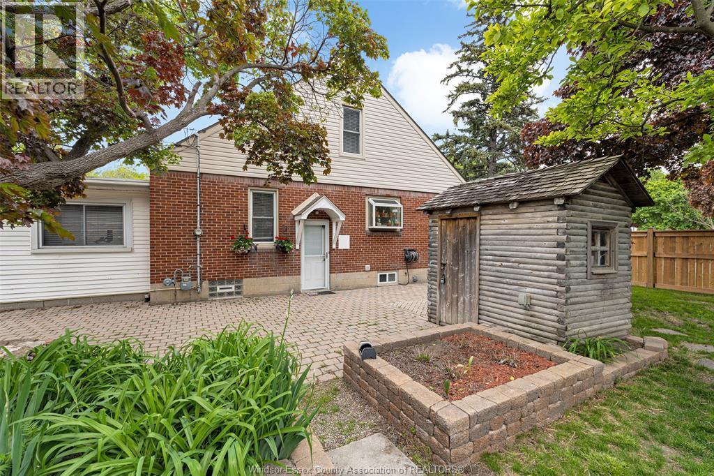 289 Ford Boulevard, Windsor, ON - Outdoor With Exterior