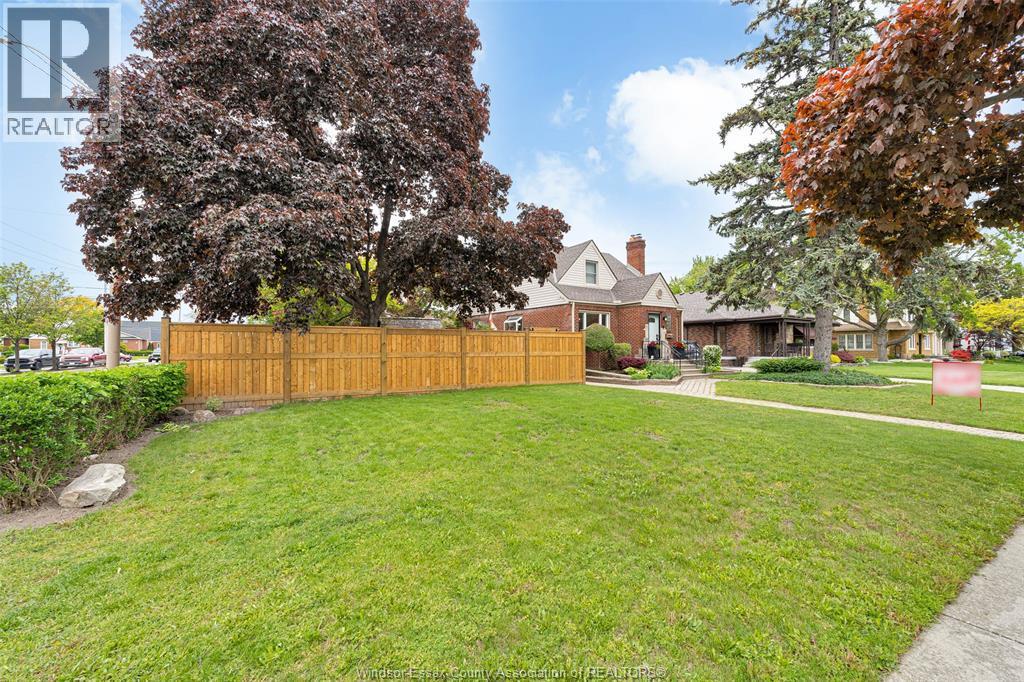 289 Ford Boulevard, Windsor, ON - Outdoor