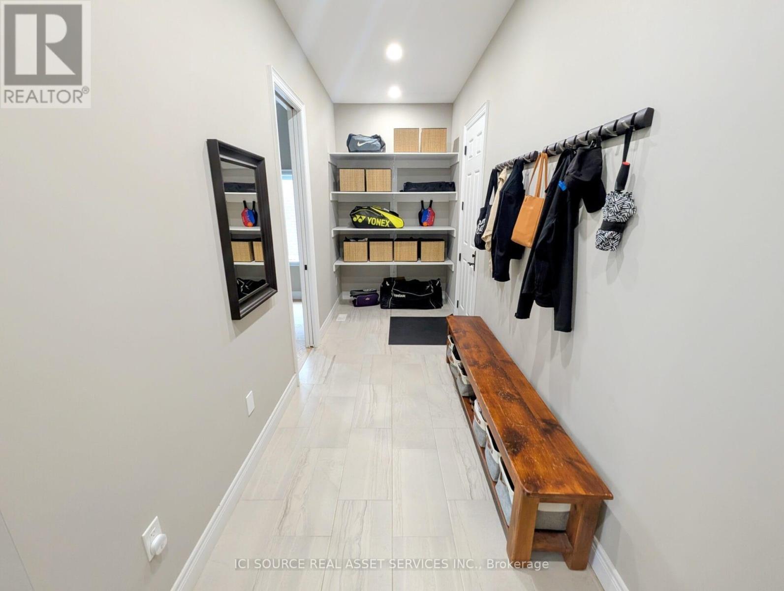 183 Ambrous Crescent, Guelph, ON - Indoor