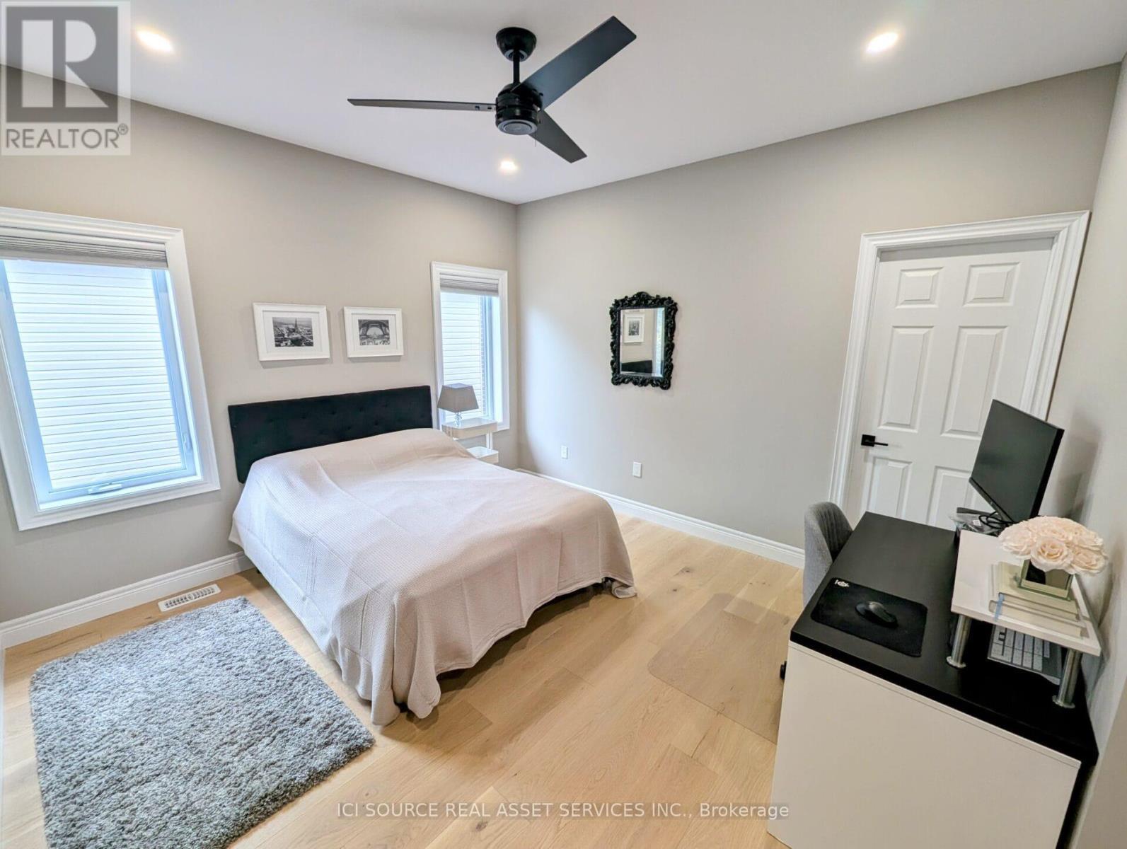183 Ambrous Crescent, Guelph, ON - Indoor Photo Showing Bedroom