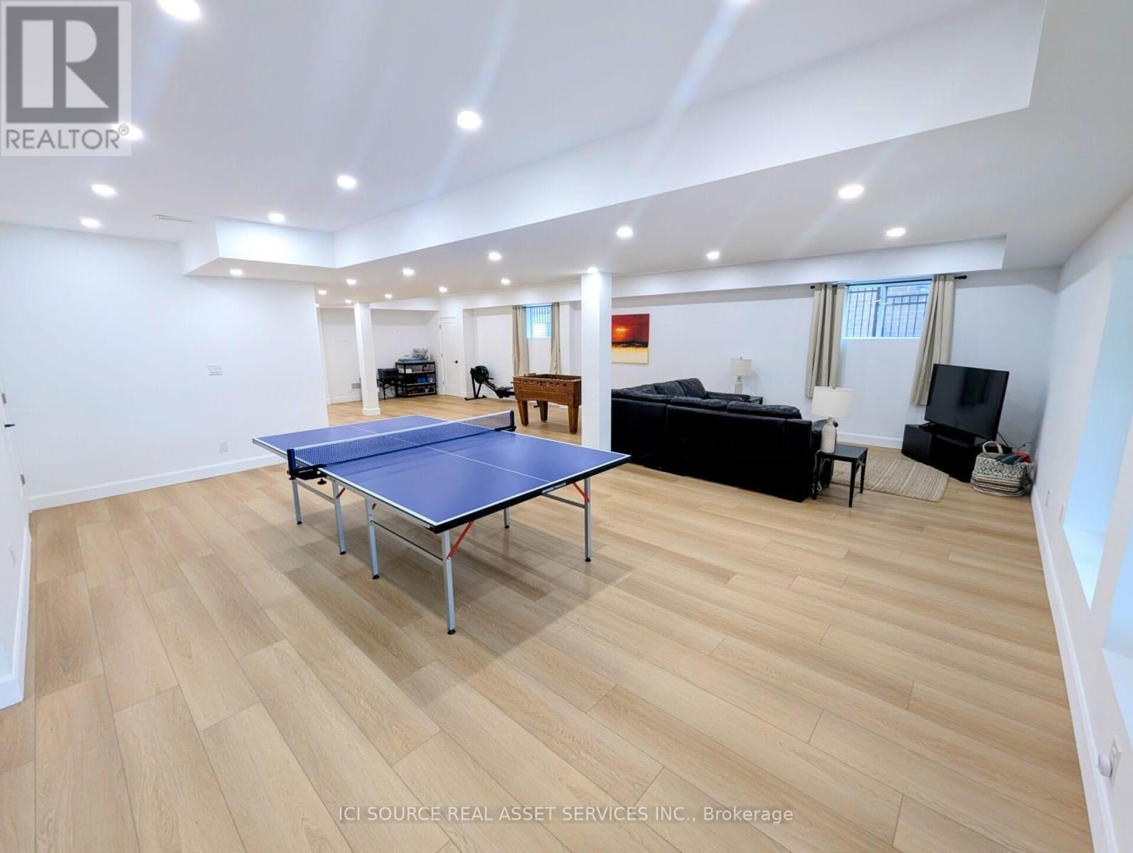 183 Ambrous Crescent, Guelph, ON - Indoor Photo Showing Other Room