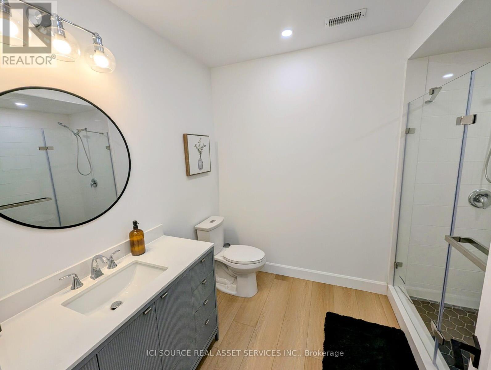 183 Ambrous Crescent, Guelph, ON - Indoor Photo Showing Bathroom