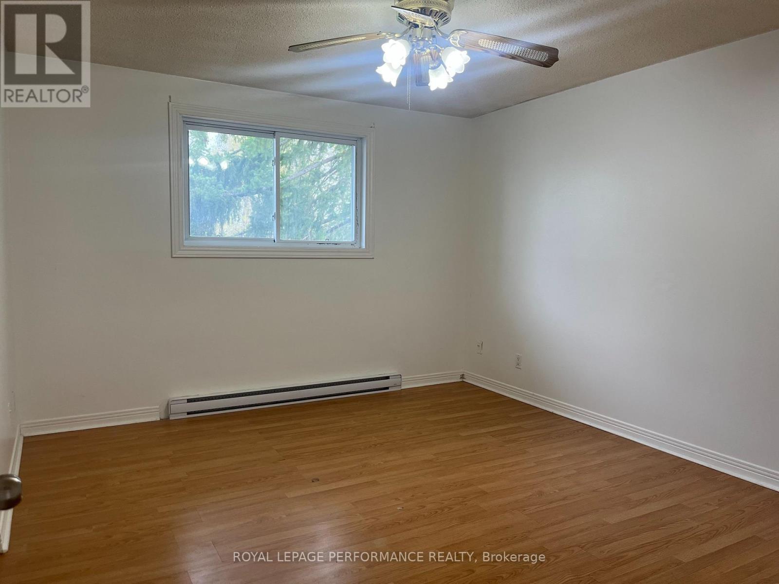 1702 Russell Road, Ottawa, ON - Indoor Photo Showing Other Room