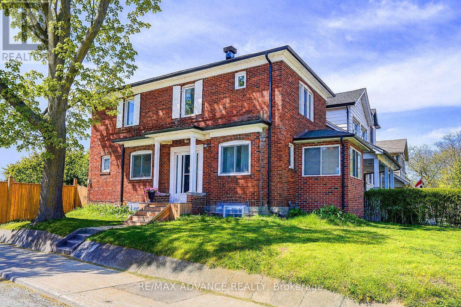 33 Castlefield Avenue, Toronto, ON - Outdoor