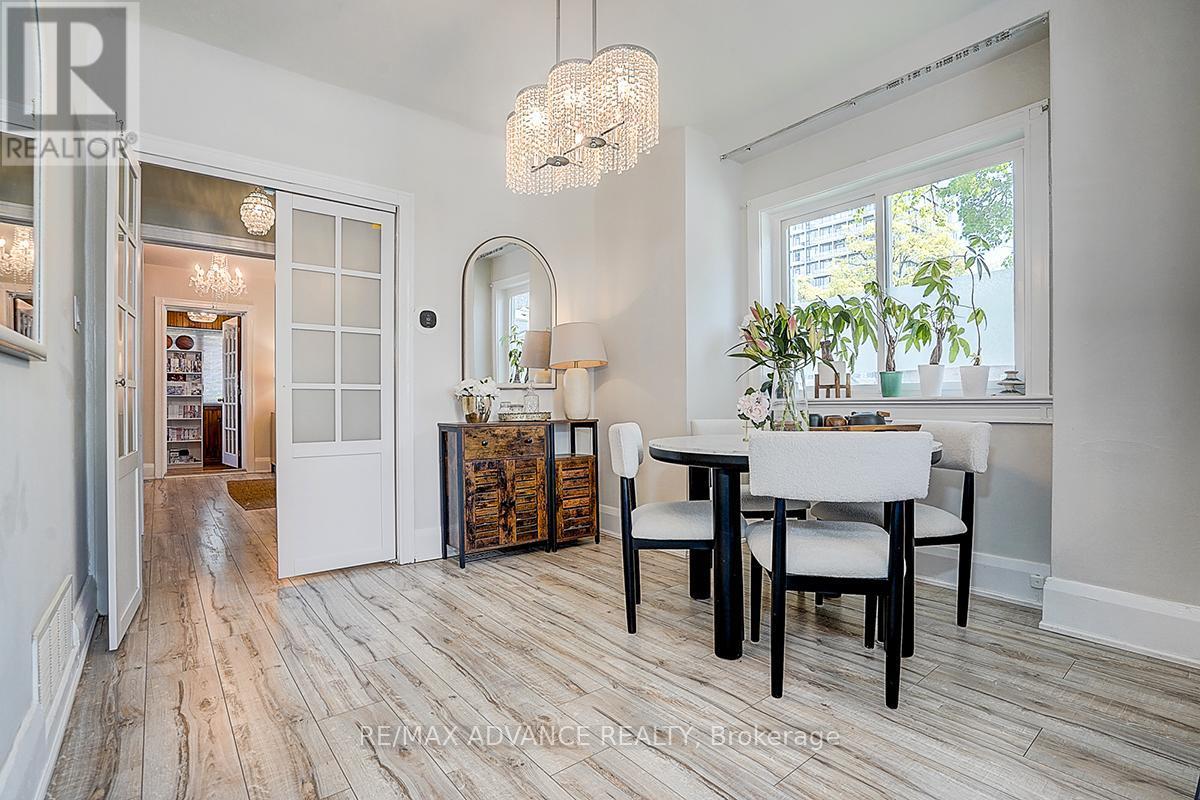 33 Castlefield Avenue, Toronto, ON - Indoor Photo Showing Dining Room