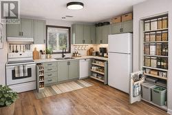 VIRTUALLY STAGED TO SHOW POSSIBLE RENOVATIONS - 