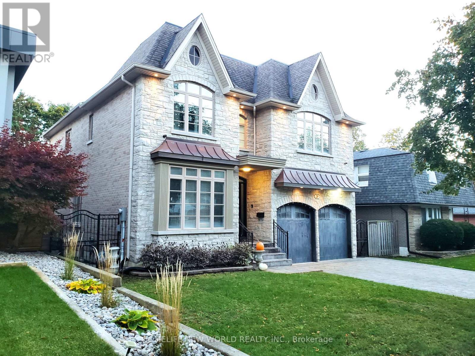 29 Threadneedle Crescent, Toronto, ON - Outdoor With Facade