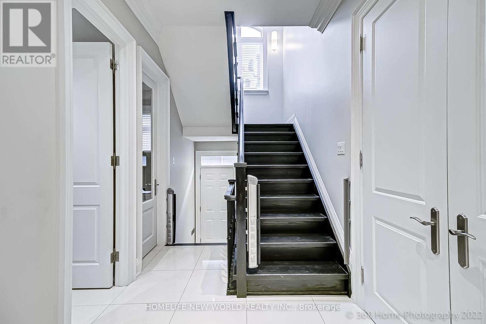 29 Threadneedle Crescent, Toronto, ON - Indoor Photo Showing Other Room