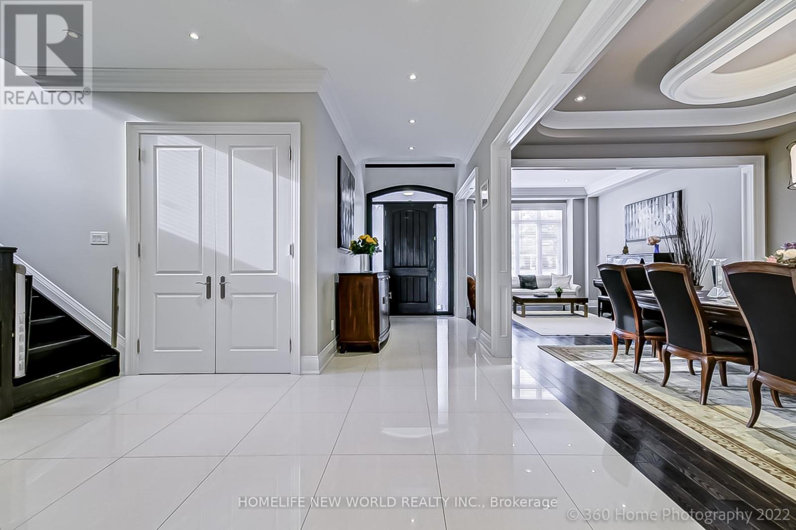 29 Threadneedle Crescent, Toronto, ON - Indoor