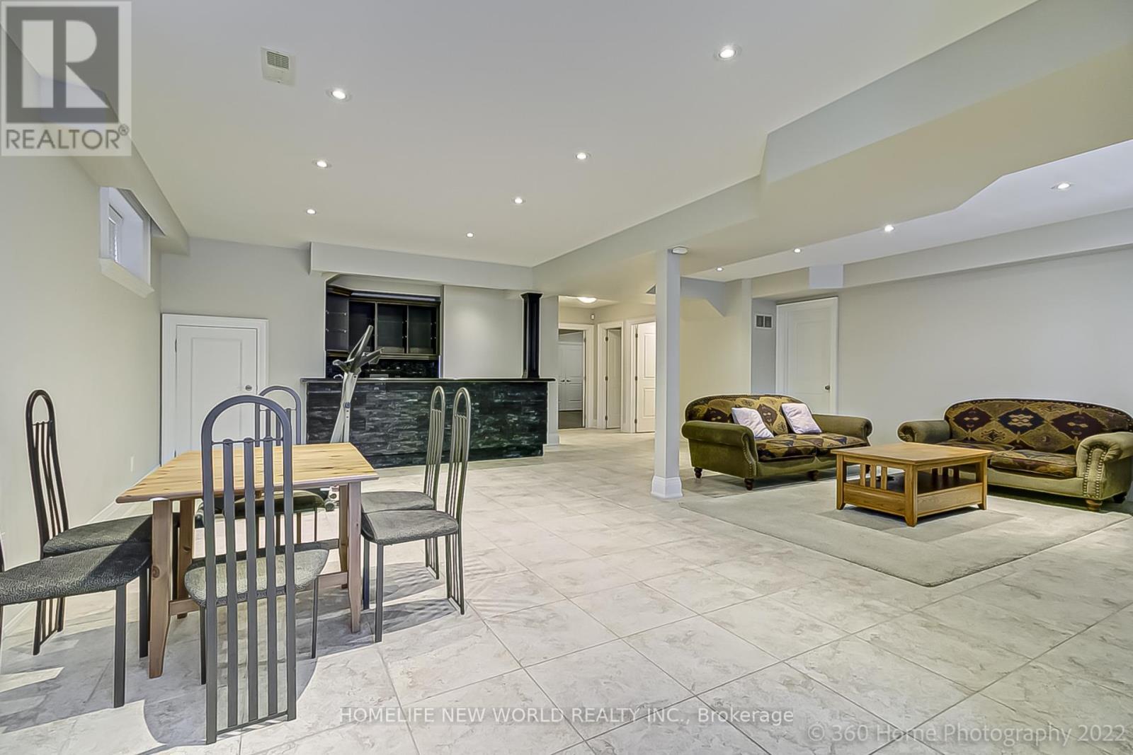 29 Threadneedle Crescent, Toronto, ON - Indoor Photo Showing Other Room