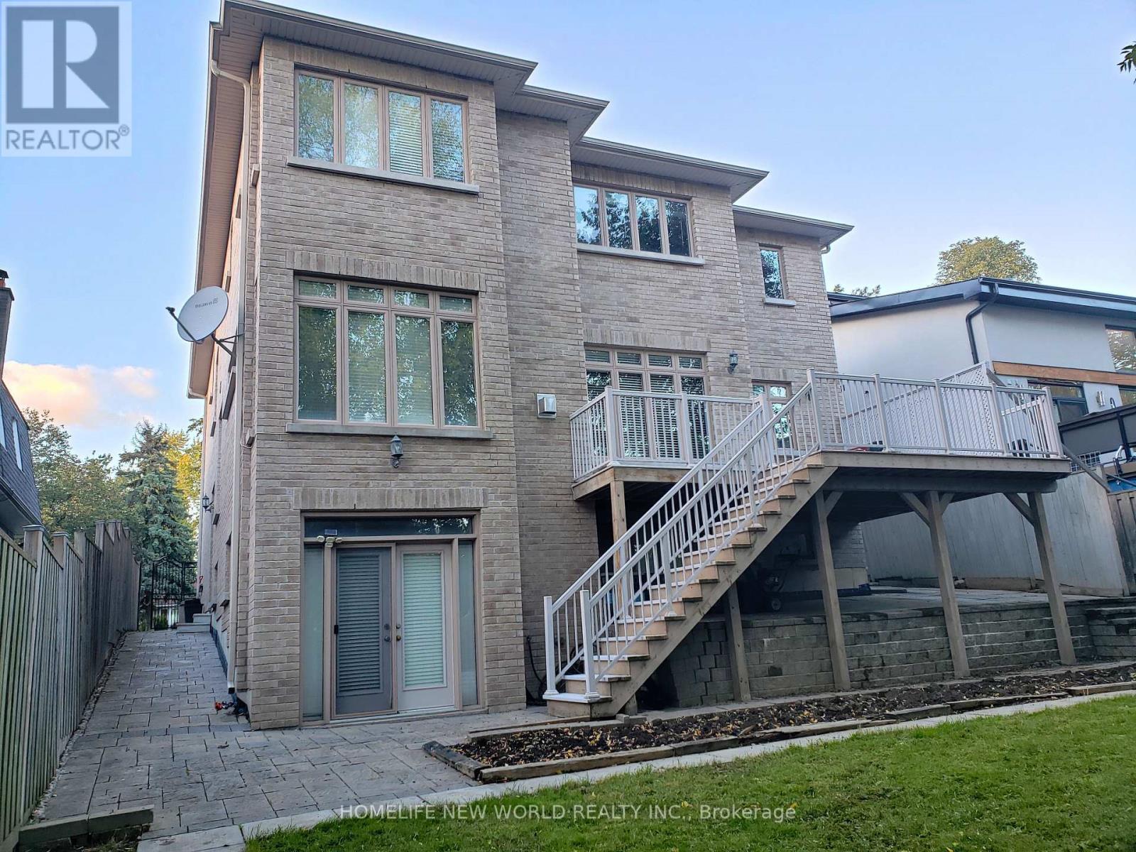 29 Threadneedle Crescent, Toronto, ON - Outdoor