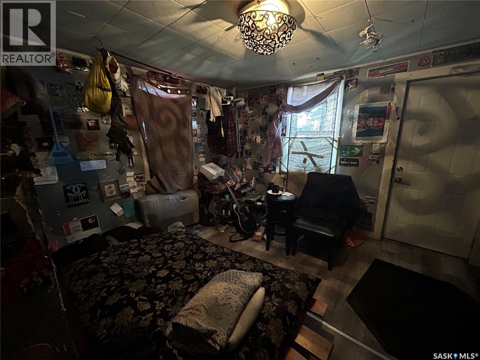 209 I Avenue S, Saskatoon, SK - Indoor