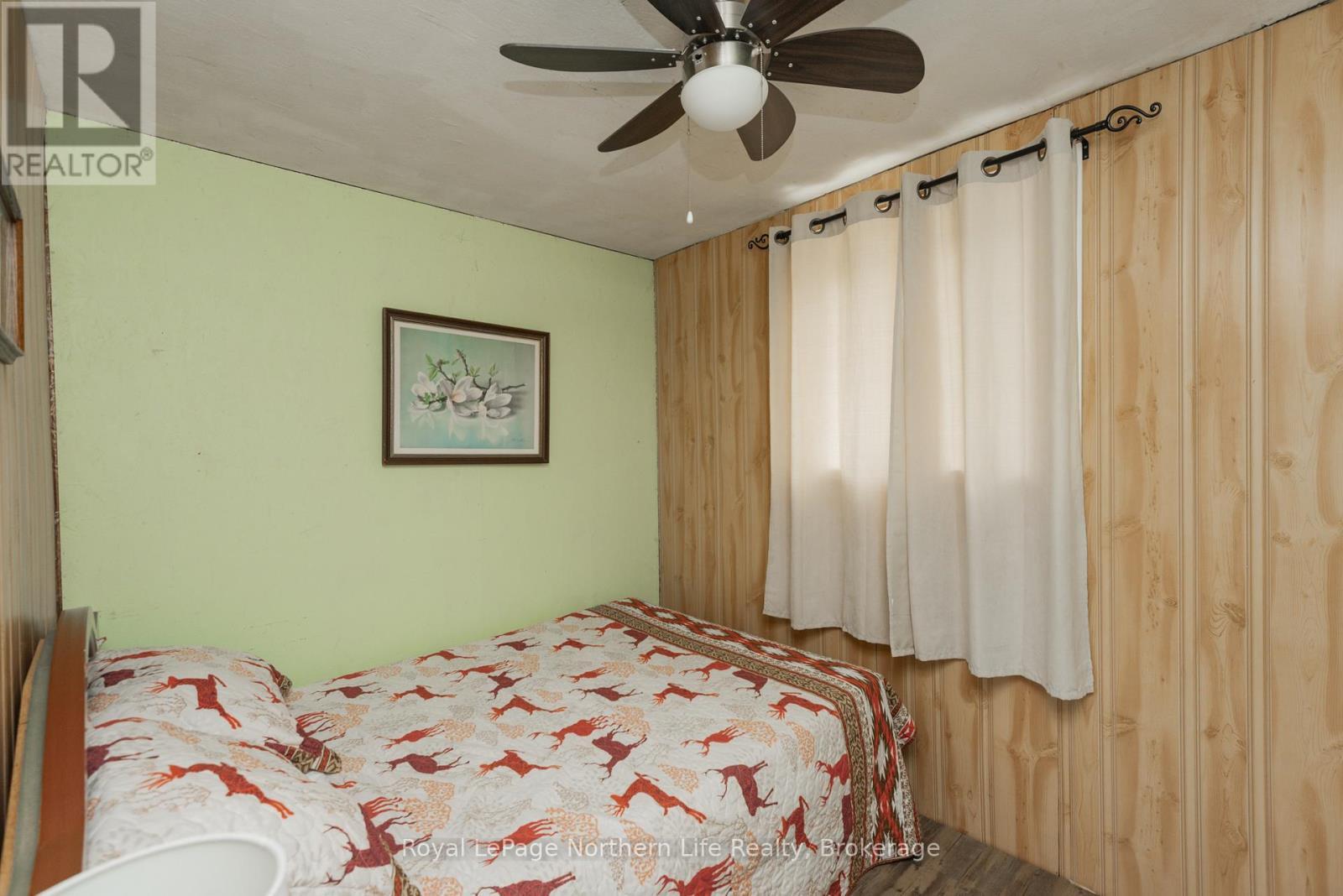 1055E Argo Run, Mattawan, ON - Indoor Photo Showing Bedroom