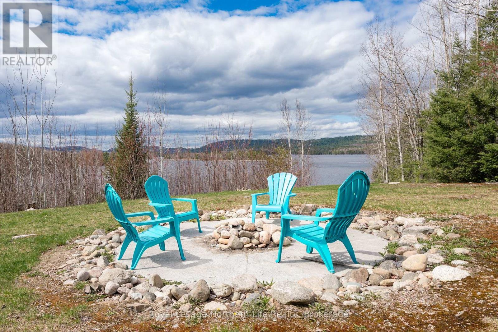 1055E Argo Run, Mattawan, ON - Outdoor With View
