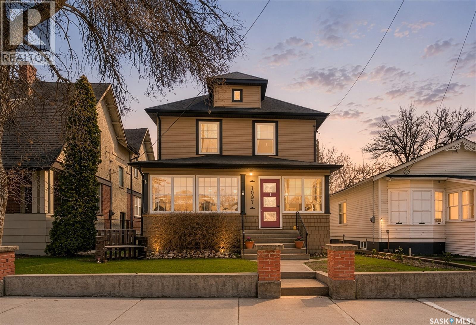 1037 Chestnut Avenue, Moose Jaw, SK - Outdoor