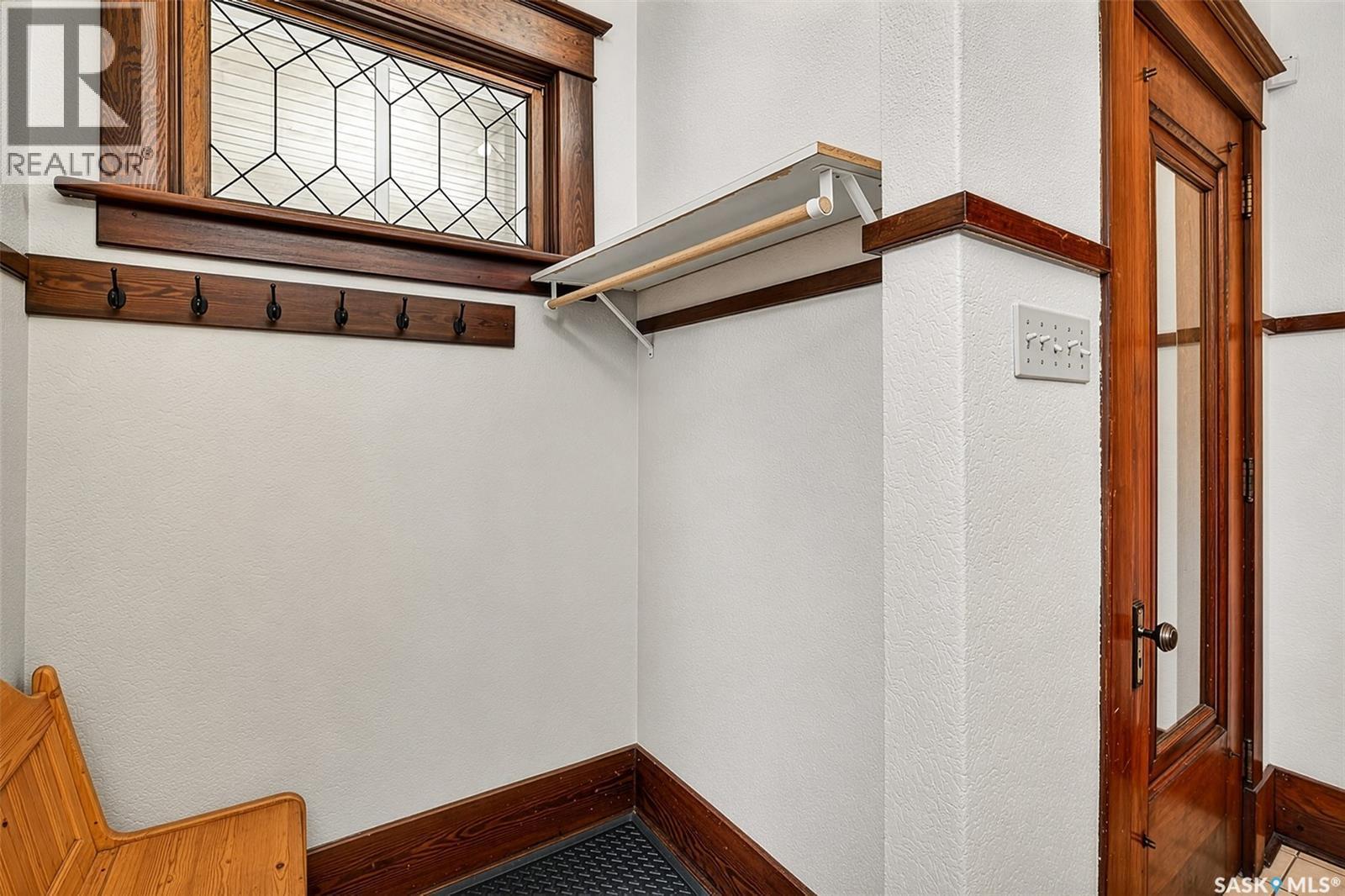 1037 Chestnut Avenue, Moose Jaw, SK - Indoor Photo Showing Other Room