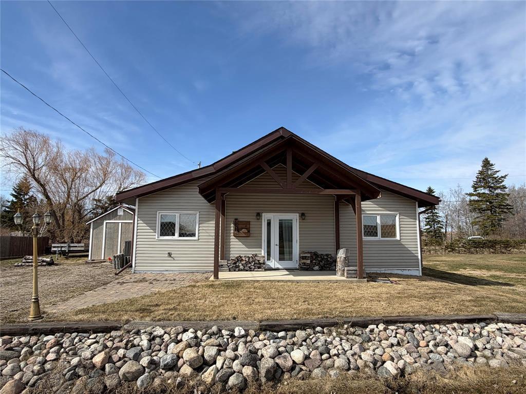 10 Harrison Bay, Sandy Lake, MB - Outdoor
