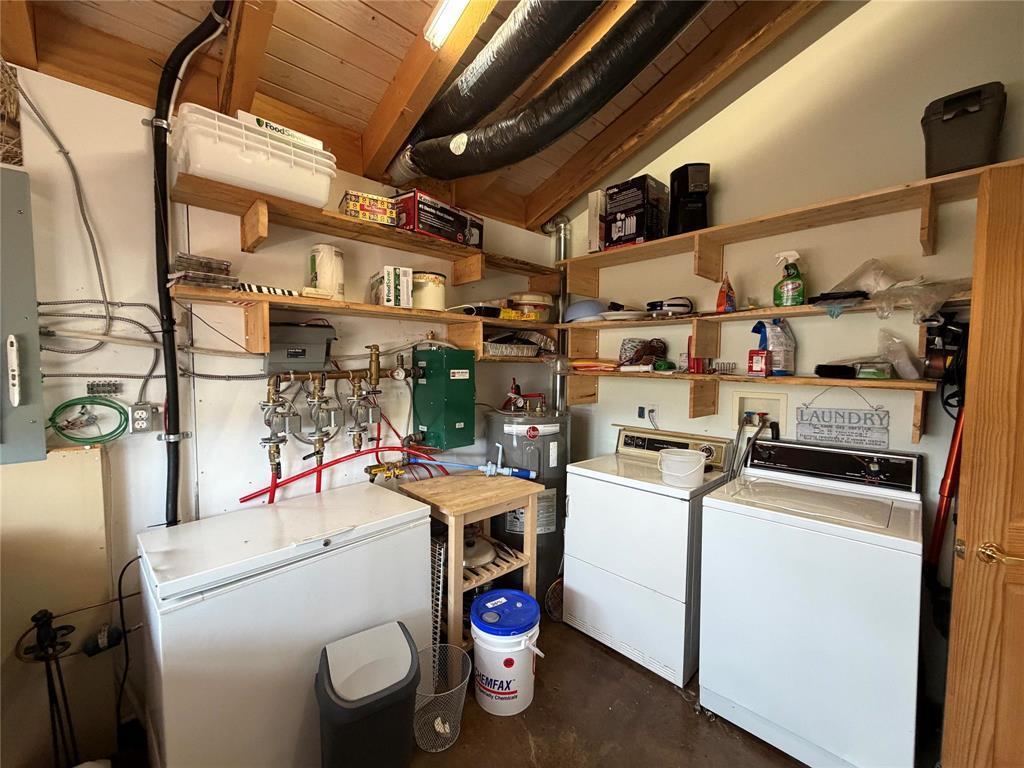 10 Harrison Bay, Sandy Lake, MB - Indoor Photo Showing Laundry Room