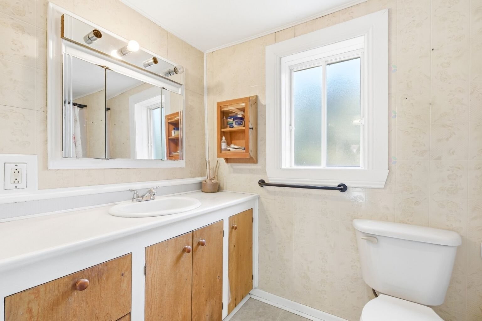 Salle de bains - 24 Av. Jacques-Cartier, Saint-Pie, QC - Indoor Photo Showing Bathroom